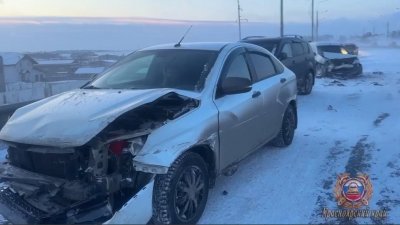 Массовая авария с 12 автомобилями случилась под Красноярском