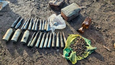 У жителя Херсонской области нашли 200 патронов, 20 снарядов для зенитки и наркотики
