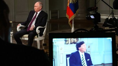 Такер Карлсон рассказал о преследовании со стороны властей США за желание сделать интервью с Путиным