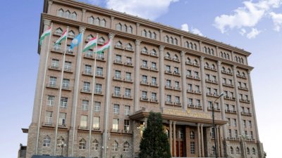 Таджикистан официально выразил протест о массовых нарушениях прав своих граждан в России