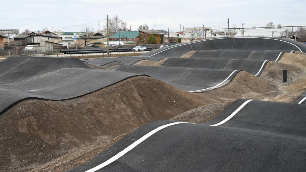 В Свердловской области скоро откроется крупнейшая BMX-трасса В Свердловской области скоро откроется крупнейшая BMX-трасса