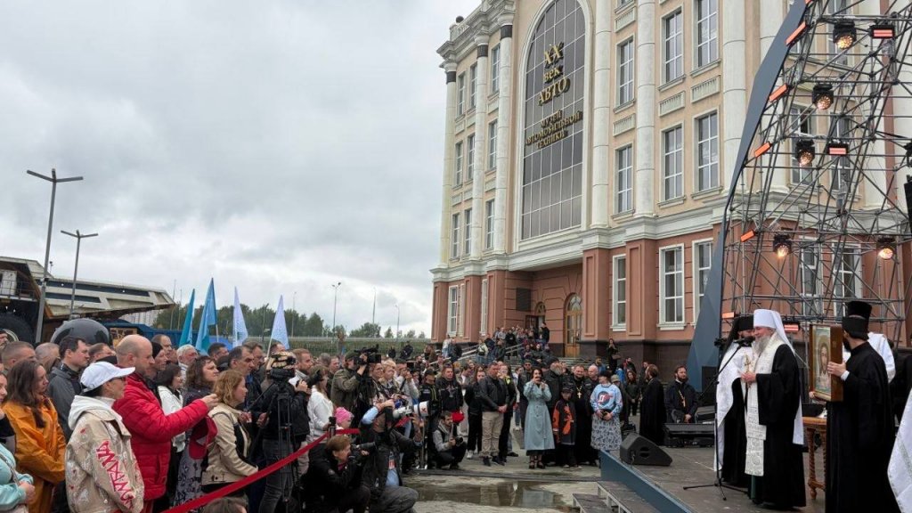 5000 байкеров приняли участие в молебне перед стартом фестиваля &laquo;Движения&raquo;