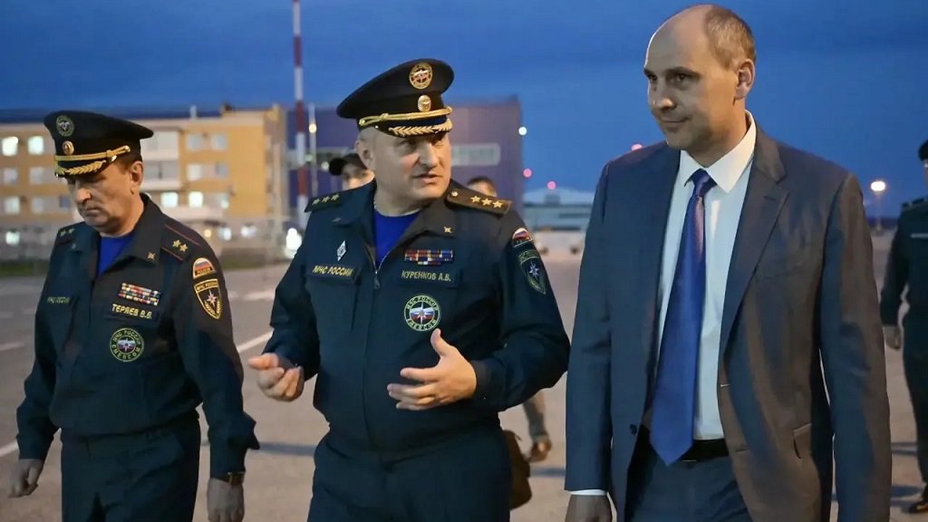 Глава МЧС России прибыл на Урал для проверки ликвидации последствий наводнения