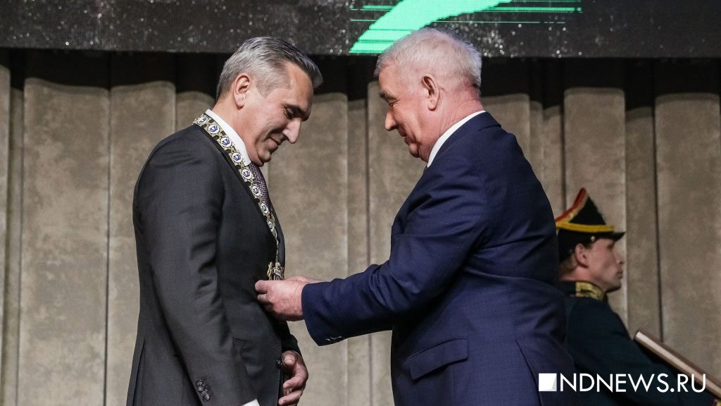 Новый День: Губернатр Моор рассмешил тюменскую элиту на собственной инаугурации (ФОТОРЕПОРТАЖ)