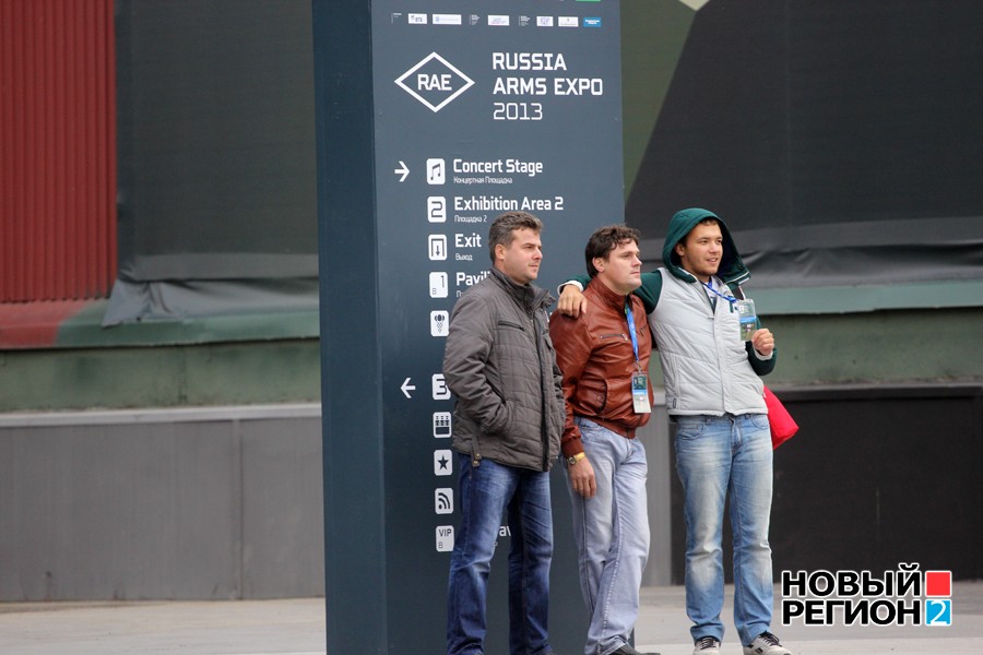 Выставка RAE-2013 – что увидели и не увидели зрители (ФОТО, ВИДЕО) / Главную «фишку» приберегли для Медведева