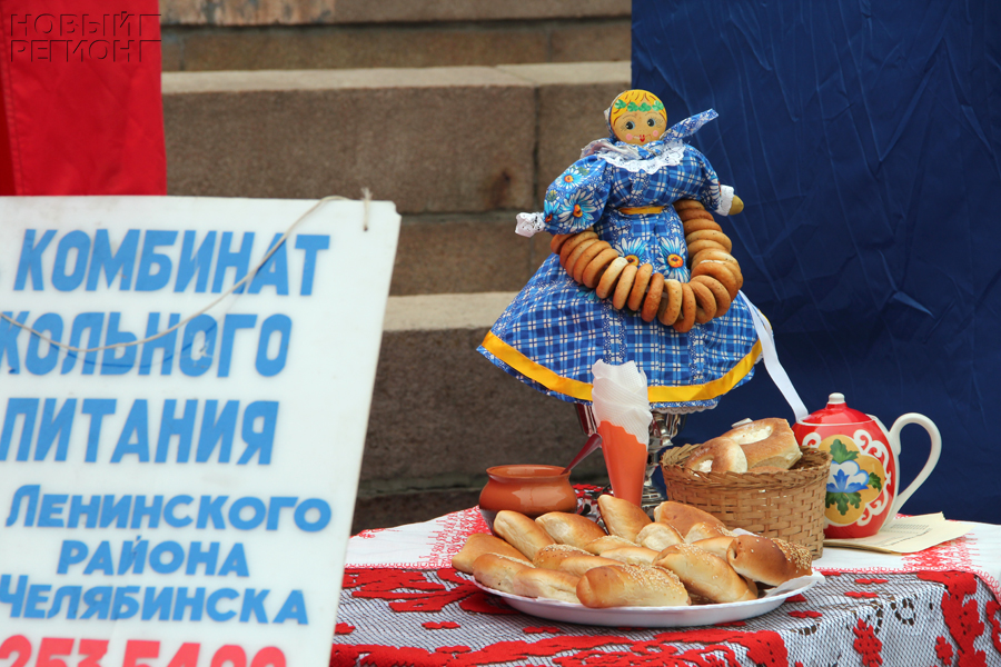 День города в Челябинске отметили шашлыками и пловом / ФОТОРЕПОРТАЖ