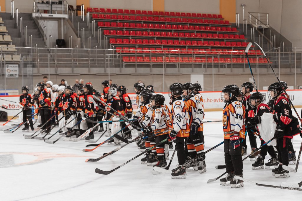 Стартовал Детский хоккейный турнир, посвященный памяти Александра Козицына