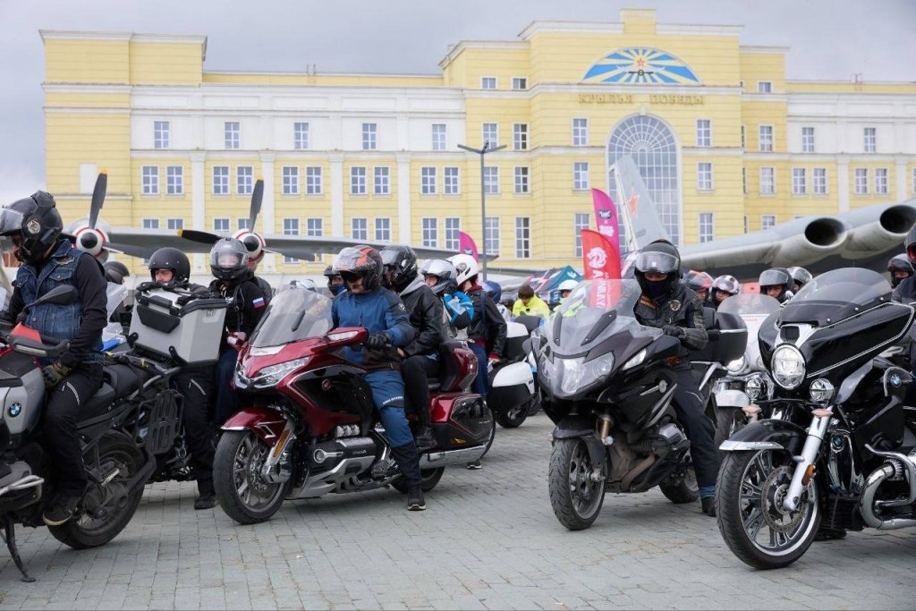 5000 байкеров приняли участие в молебне перед стартом фестиваля &laquo;Движения&raquo;