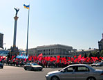 На Майдане снова митингуют за Януковича. Предприниматели завозят пиво (ФОТО)