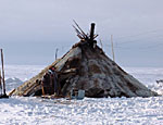 Сибирский Дед Мороз открыл резиденцию в чуме