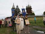 В Харьковской области состоялся Крестный ход, собравший более 500 человек