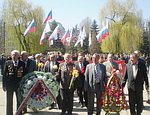 В Симферополе торжественно отметили 65-ю годовщину освобождения города от немецко-фашистских захватчиков (ФОТО)