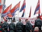 В центре Киева спецназ заблокировал противников ОУН-УПА (ФОТО)