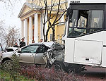 В Перми продолжают обсуждать обстоятельства ДТП с «бешеным» автобусом