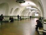 В Москве в метро девушка ранила ножом четырех человек