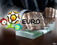 UEFA обвиняют в продаже проведения Евро-2012