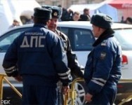 В Москве джип протаранил полицейский автомобиль