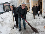 Евпаторийский горсовет в середине зимы озаботился зимней посыпкой улиц