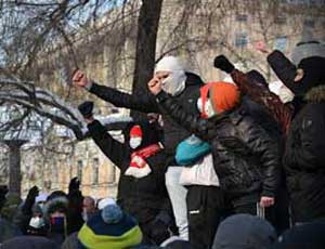 В Москве прошли массовые столкновения националистов с лицами «неславянской» внешности (ФОТО)