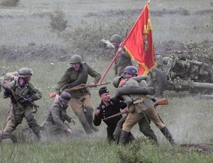 В Одесской области Красная Армия штурмом взяла Берлин (ВИДЕО, ФОТО) / В ожидании губернатора Матвийчука ветеранов держали на солнцепеке, а зрители чудом не пострадали от взрывпакета