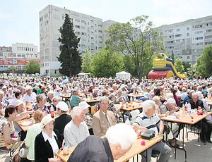 Более 1000 ветеранов собрались на торжественную встречу в Севастополе (ФОТО)