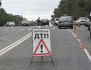 В Коктебеле пьяный водитель перевернул машину. Четыре человека попали в больницу