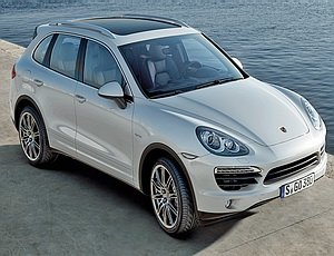 Севастопольские суды оставили на свободе владельца Porsche Cayenne с 5 шприцами «ширки»