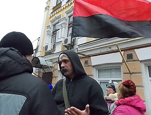 В Киеве прошла акция в поддержку активиста УНА-УНСО, арестованного за драку с милицией (ФОТО, ВИДЕО)