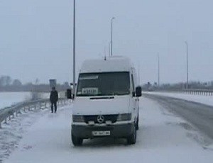 Водитель маршрутки вез в Киев 17 человек после двух литров пива (ВИДЕО)