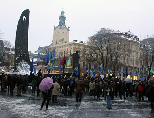 На народном вече во Львове объявили о «настоящей Украине – от Сяна до Дона» (ФОТО)