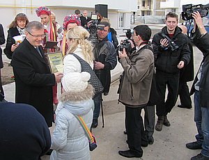 В Севастополе вице-премьер с трудом добрался до доступного жилья (ФОТО, ВИДЕО)