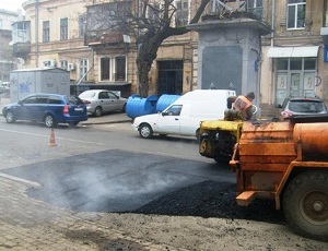 В Одессе коммунальщиков обязали за месяц зарыть все раскопки в городе