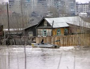 Паводок на Лене подтопил Якутск