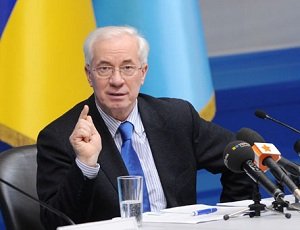 Азаров: Украина не будет требовать в суде пересмотра газового контракта с Россией