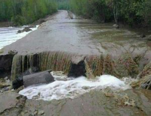 В Якутии обвалились дороги