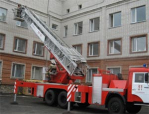 В Москве из горящей наркобольницы эвакуировали более 30 человек