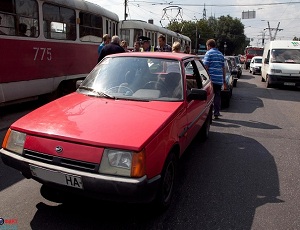 В Запорожье четыре машины устроили ДТП-«паровозик» (ФОТО)