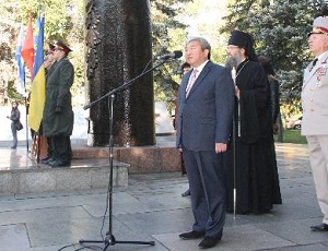 Запорожский мэр Александр Син пообещал содействие в поисках погибших солдат (ФОТО)