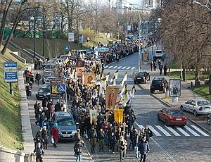 В Киеве прошел крестный ход в честь Казанской иконы Божией Матери (ФОТО, ВИДЕО)