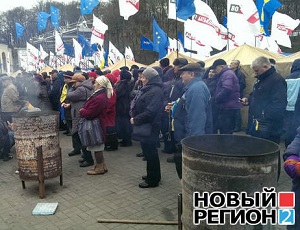 На Евромайдане считают, что Янукович дрогнул и подпишет соглашение в Вильнюсе (ФОТО)