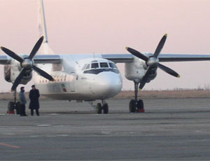 Самолет Ан-24 с 31 пассажиром экстренно вернулся в Хабаровск