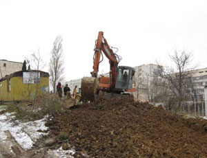 В Севастополе возобновлено строительство многоэтажек на территории школы (ФОТО)