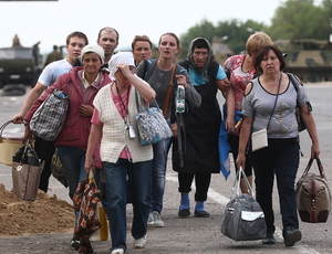 Украинские силовики заблокировали Донецк и Луганск