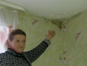 В Карпинске новые дома для переселенцев разваливаются на глазах (ФОТО)