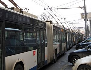 «Мосгортранс» обещает восстановить движение троллейбусов к утру