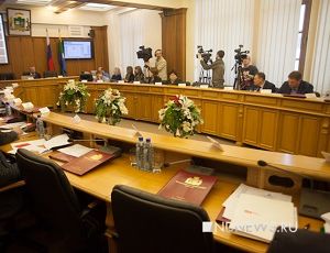 Екатеринбургские депутаты заскучали на первом после зимних каникул заседании (ФОТО)