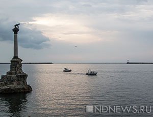 Севастопольские «месторождения»: в бухтах «лежат» 20 тысяч тонн нефти и бактерии со всего света