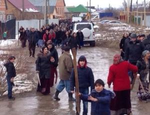 Цыганский бунт в поселке под Тулой: пришлось вызывать ОМОН (ВИДЕО) / Причиной стал ремонт поврежденного газопровода