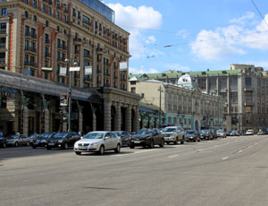 На Тверской улице в Москве могут сделать наземные переходы