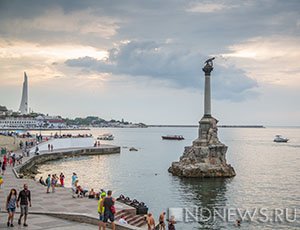 Опасно для жизни: в бухтах Севастополя курсируют переполненные катера